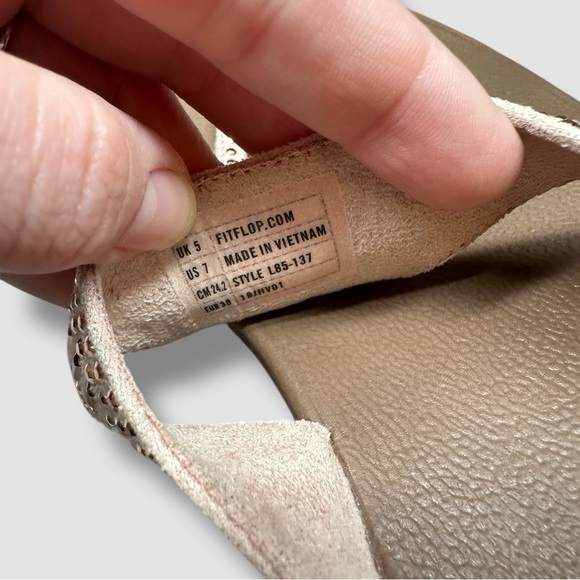 FitFlop Lulu Incastone Platform Sandal Size 7 Thong Toe Metallic Rhinestone - Picture 9 of 12